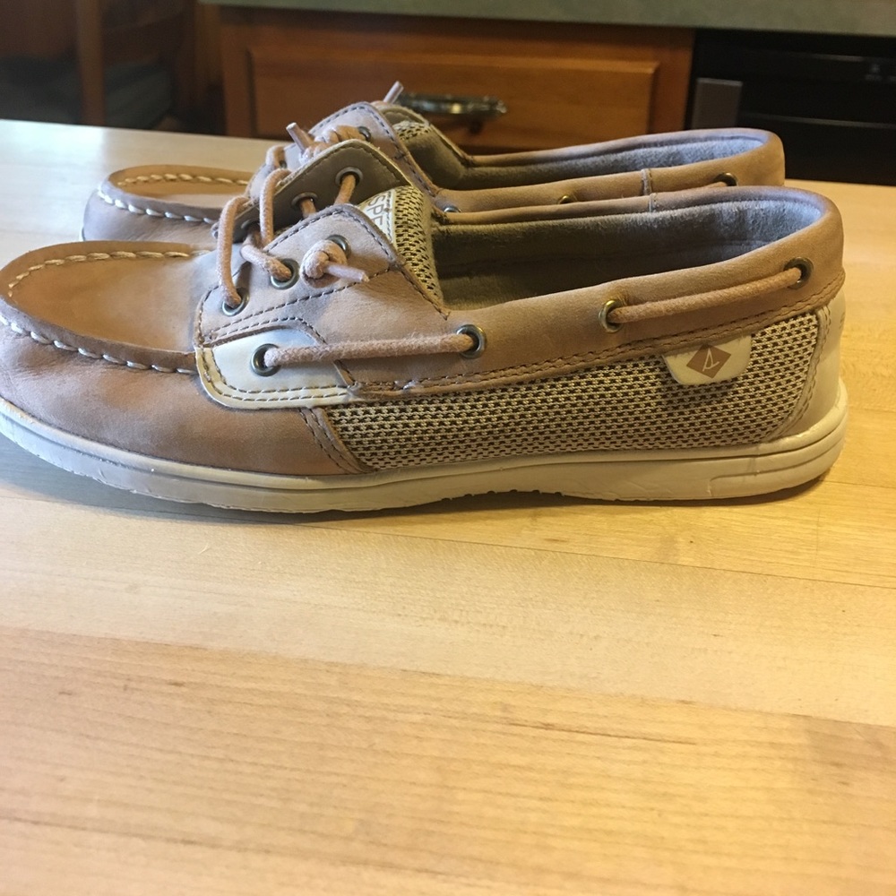 Youth 3.5 Sperry. Boat shoes